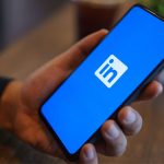 Linkedin application on the screen