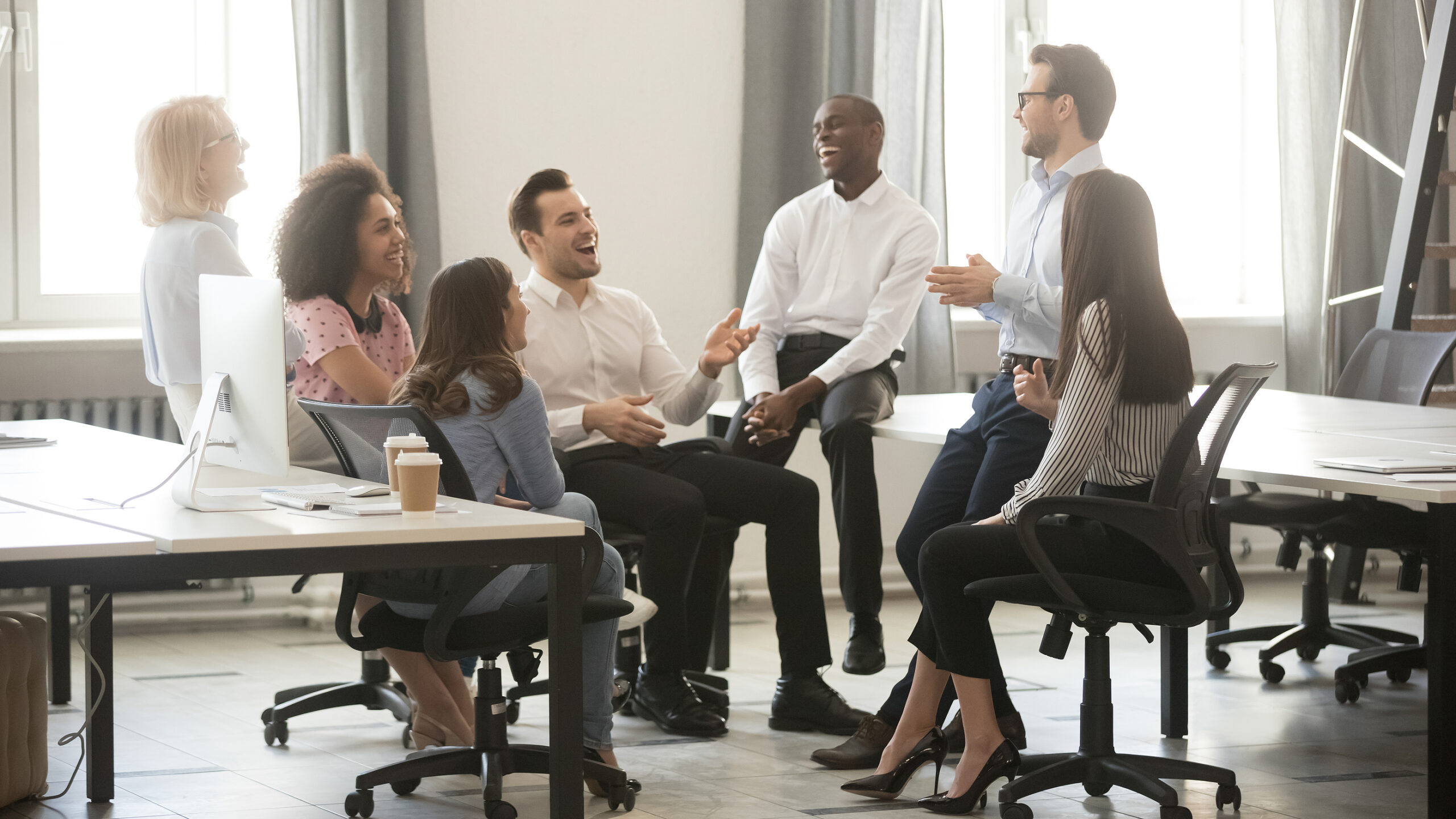 Sales-training-workshop-engaged-team