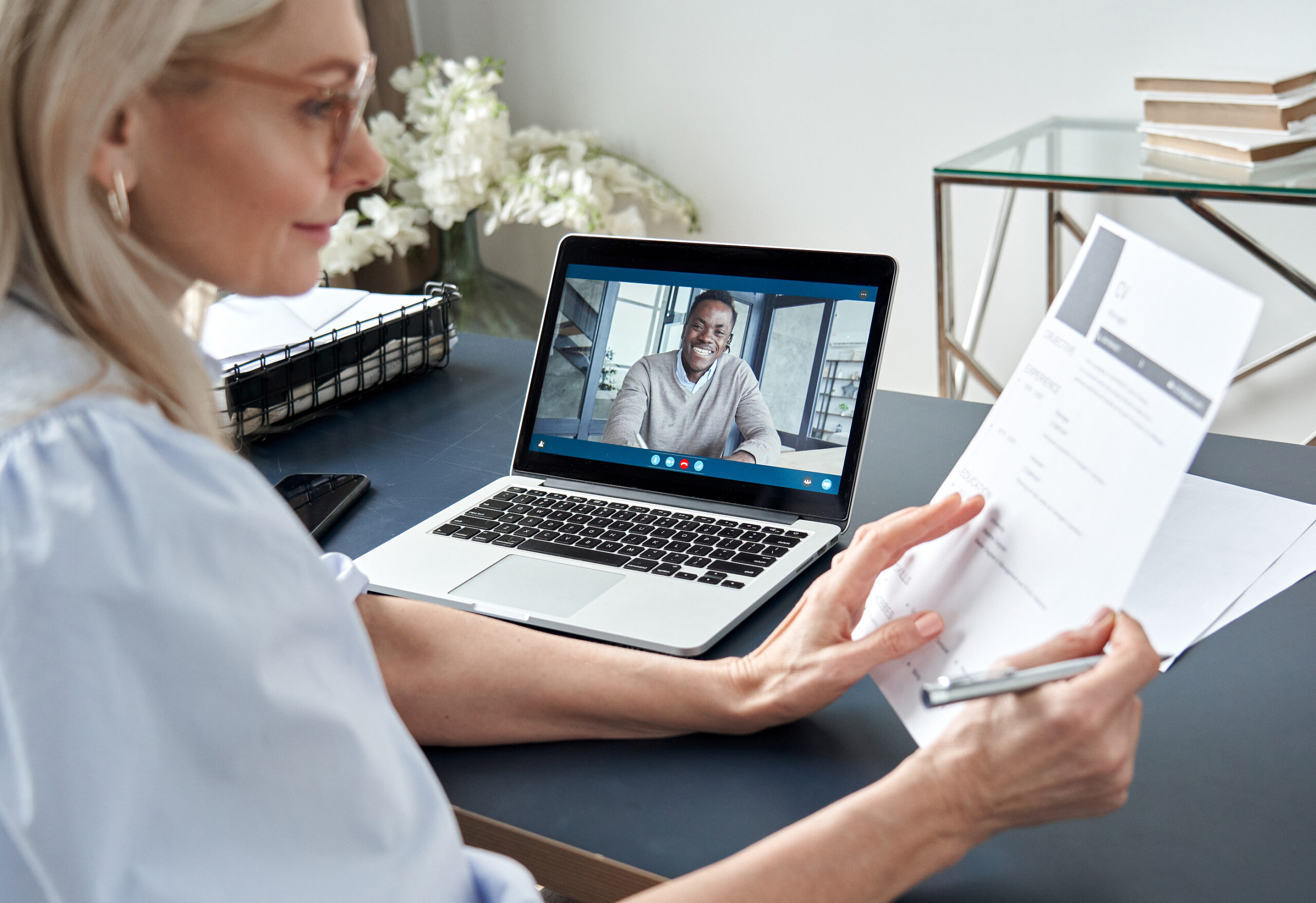 Virtual-sales-meeting